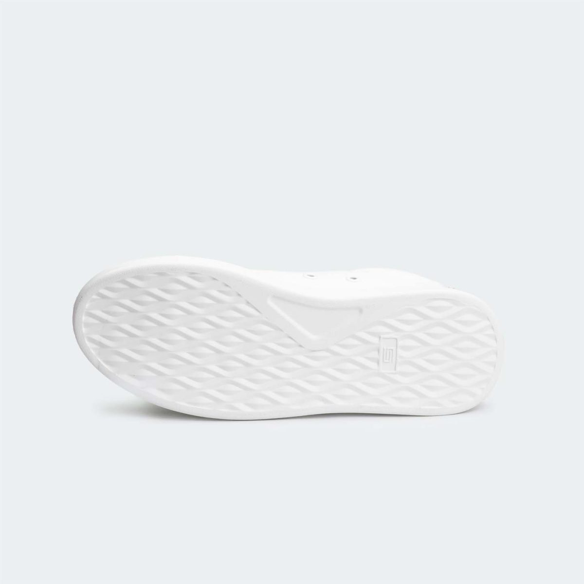 Caliber Shoes,Made in Nepal, Nepali Brand Shoes, Casual, Sneakers, female sneakers, daisy